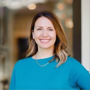 Meet your Posher, Julie